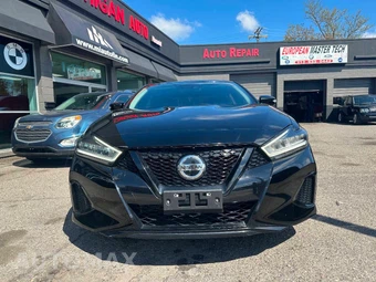 2021 Nissan Maxima SV - miniatura 2