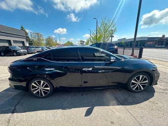 2021 Nissan Maxima SV - miniatura 4