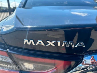 2021 Nissan Maxima SV - miniatura 9