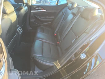 2021 Nissan Maxima SV – miniatura 13