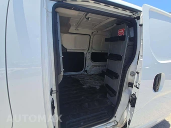 2021 Nissan NV200 Compact Cargo S 115.2" WB - miniatura 10