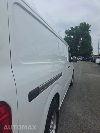 2021 Nissan NV2500 HD Cargo S Standard Roof 146.1" WB - miniatura 31