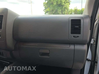 2021 Nissan NV2500 HD Cargo SV High Roof 146.1" WB - miniatura 18