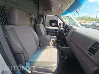2021 Nissan NV2500 HD Cargo SV High Roof 146.1" WB - miniatura 17