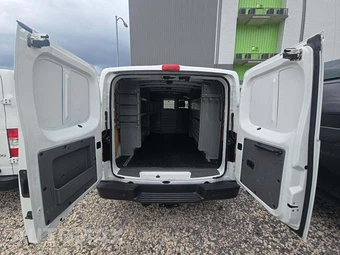 2021 Nissan NV2500 HD Cargo SV Standard Roof 146.1" WB - miniatura 13