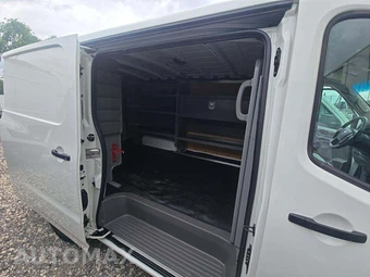 2021 Nissan NV2500 HD Cargo SV Standard Roof 146.1" WB - miniatura 15