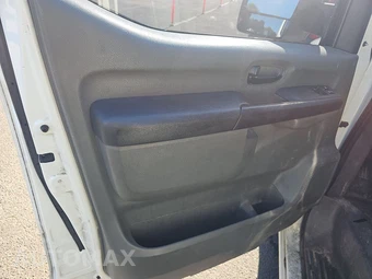 2021 Nissan NV2500 HD Cargo SV Standard Roof 146.1" WB - miniatura 9