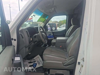 2021 Nissan NV2500 HD Cargo SV Standard Roof 146.1" WB - miniatura 3