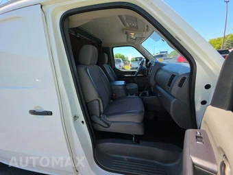 2021 Nissan NV3500 HD Cargo SV Standard Roof 146.1" WB - miniatura 14