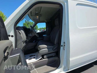 2021 Nissan NV3500 HD Cargo SV Standard Roof 146.1" WB - miniatura 3