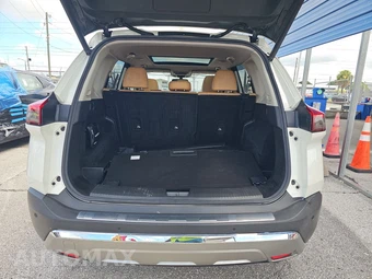 2021 Nissan Rogue Platinum - miniatura 16