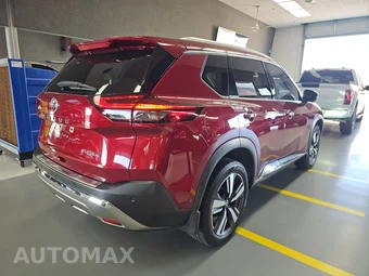 2021 Nissan Rogue Platinum – miniatura 4