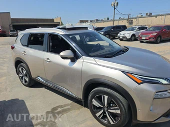 2021 Nissan Rogue Platinum - miniatura 4