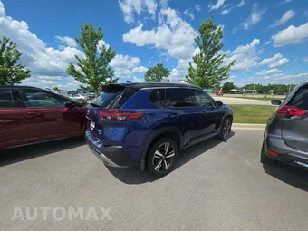 2021 Nissan Rogue Platinum – miniatura 3