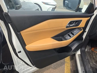 2021 Nissan Rogue Platinum - miniatura 9