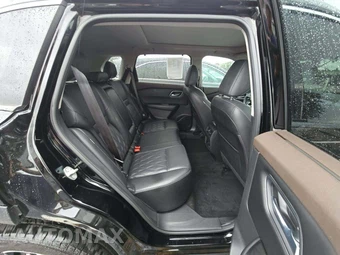 2021 Nissan Rogue Platinum – miniatura 16