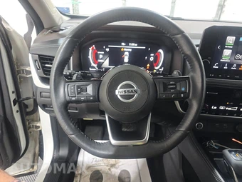 2021 Nissan Rogue Platinum – miniatura 10