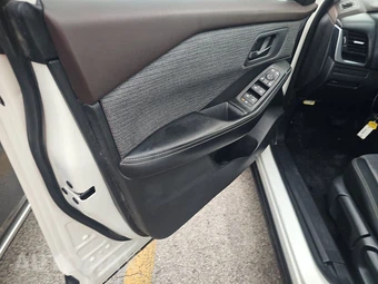 2021 Nissan Rogue S - miniatura 9