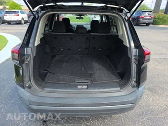 2021 Nissan Rogue S – miniatura 11