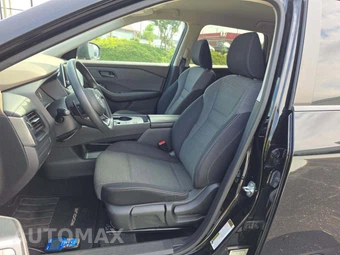 2021 Nissan Rogue S – miniatura 3