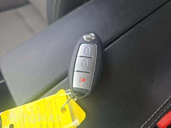 2021 Nissan Rogue S – miniatura 8