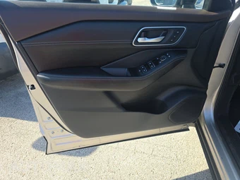 2021 Nissan Rogue SL - miniatura 9