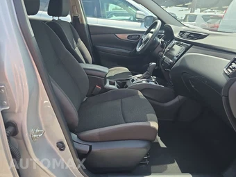 2021 Nissan Rogue Sport S - miniatura 8