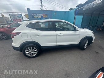 2021 Nissan Rogue Sport S - miniatura 10