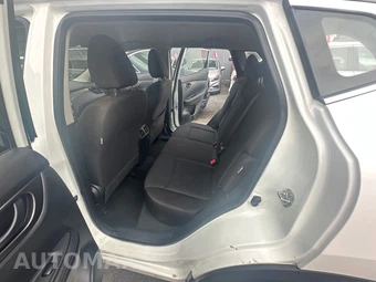 2021 Nissan Rogue Sport S - miniatura 14