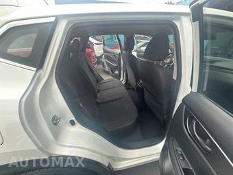2021 Nissan Rogue Sport S - miniatura 17