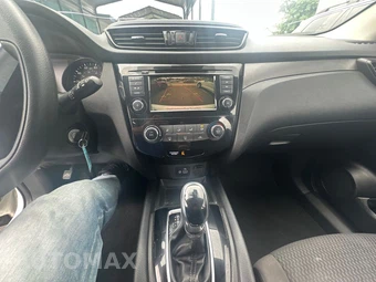 2021 Nissan Rogue Sport S - miniatura 21