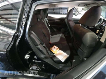 2021 Nissan Rogue Sport S - miniatura 16
