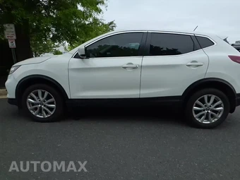 2021 Nissan Rogue Sport S - miniatura 3