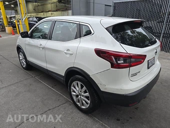 2021 Nissan Rogue Sport S - miniatura 6