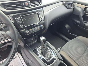 2021 Nissan Rogue Sport S - miniatura 10
