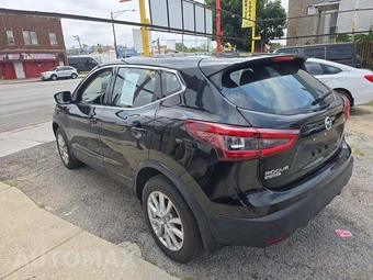 2021 Nissan Rogue Sport S - miniatura 2