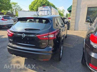 2021 Nissan Rogue Sport S - miniatura 3