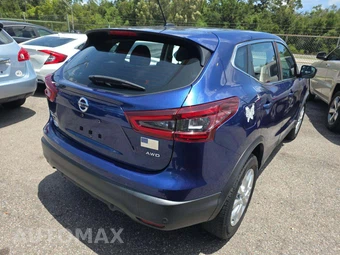 2021 Nissan Rogue Sport S - miniatura 3