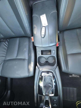 2021 Nissan Rogue Sport SL - miniatura 8