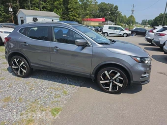 2021 Nissan Rogue Sport SL - miniatura 4