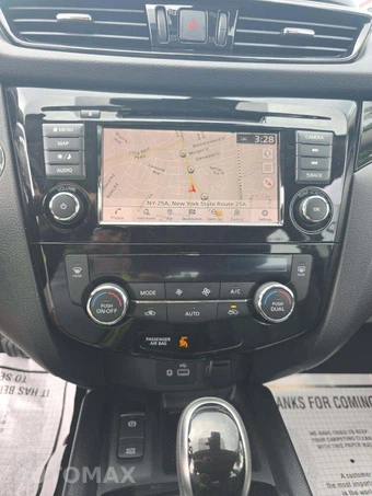 2021 Nissan Rogue Sport SL - miniatura 10
