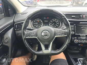 2021 Nissan Rogue Sport SV - miniatura 10