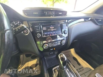 2021 Nissan Rogue Sport SV - miniatura 10