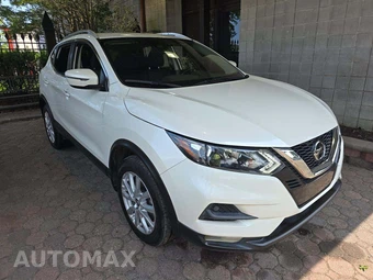 2021 Nissan Rogue Sport SV - miniatura 4