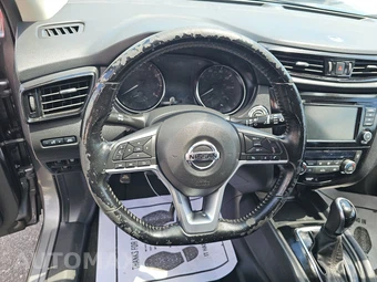 2021 Nissan Rogue Sport SV - miniatura 10