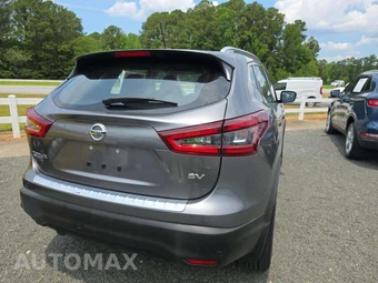 2021 Nissan Rogue Sport SV - miniatura 3