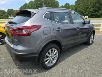 2021 Nissan Rogue Sport SV - miniatura 4