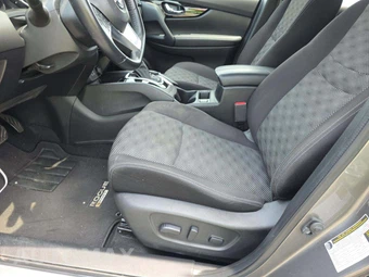 2021 Nissan Rogue Sport SV - miniatura 6