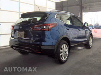 2021 Nissan Rogue Sport SV - miniatura 4