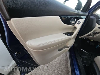 2021 Nissan Rogue Sport SV - miniatura 9